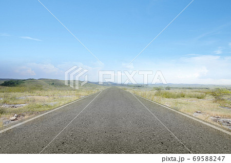 Asphalt road with green grass 69588247