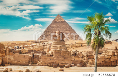 Palm and sphinx Palm and sphinx 69588878