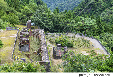 愛媛県新居浜市 東洋のマチュピチュこと旧別子銅山東平地区 東平貯鉱庫跡 愛媛県新居浜市 東洋のマチュピチュこと旧別子銅山東平地区 東平貯鉱庫跡 69596726