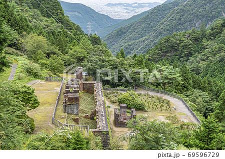 愛媛県新居浜市　東洋のマチュピチュこと旧別子銅山東平地区　東平貯鉱庫跡 69596729