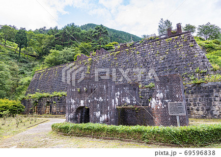 愛媛県新居浜市　東洋のマチュピチュこと旧別子銅山東平地区　東平貯鉱庫跡 69596838