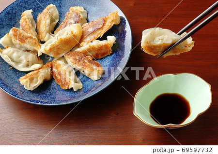 餃子　箸上げ 69597732