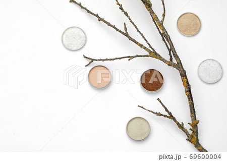 Ingredients for the production of natural cosmetics. 69600004