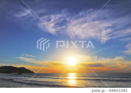 夕陽の二見ケ浦（糸島市） 69601082