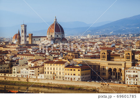 Sunset golden panorama of Florence, Italy 69601785