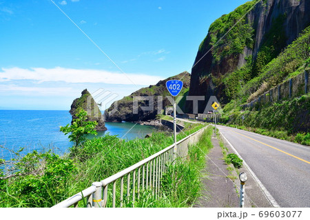 日本海　立岩（新潟県） 69603077