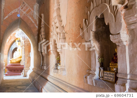 世界遺産バガン遺跡　ミャンマー・バガン 69604731