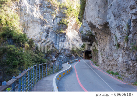 タロコ峡谷　燕子口　台湾・花蓮 69606187