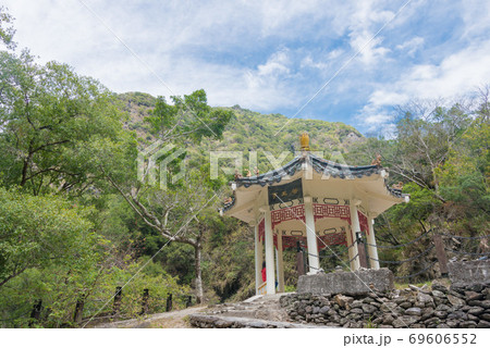 タロコ峡谷（岳王廟）　台湾・花蓮 69606552