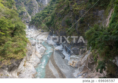 タロコ峡谷(岳王廟付近の風景) 台湾・花蓮 タロコ峡谷(岳王廟付近の風景) 台湾・花蓮 69606597