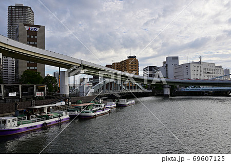 昭和橋西のビル風景 昭和橋西のビル風景 69607125