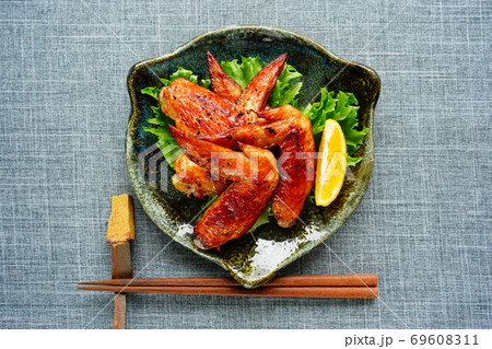 手羽先のから揚げ 69608311