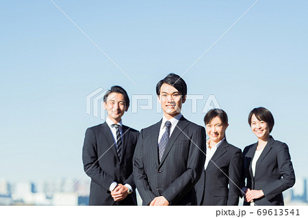 作業員　複数　男女 69613541