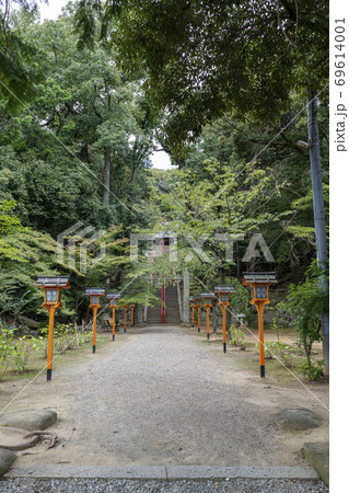 宝塚の売布神社参道 宝塚の売布神社参道 69614001