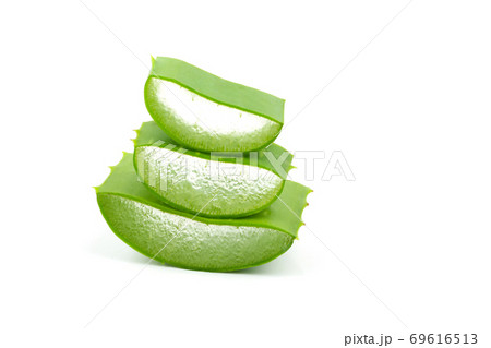 Slice of fresh Aloe vera leaves. 69616513