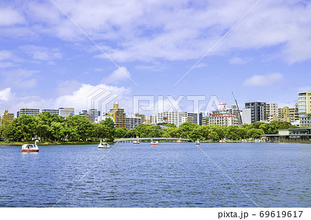 水と緑のオアシス　大濠公園　（福岡市中央区） 69619617