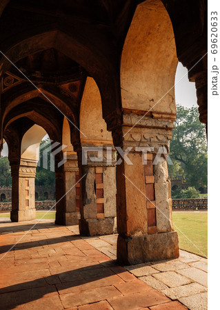 Humayun's Tomb in Delhi, India Humayun's Tomb in Delhi, India 69620633
