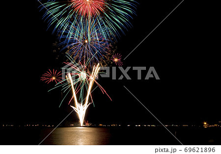 【三重県】鳥羽みなとまつりの花火大会 【三重県】鳥羽みなとまつりの花火大会 69621896