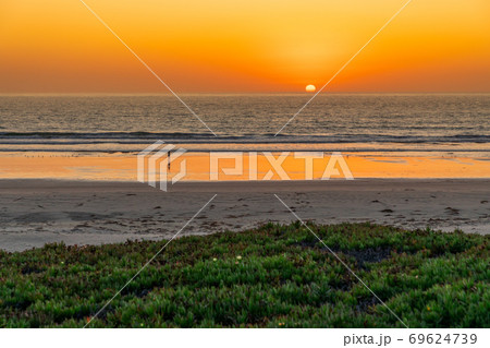 Beautiful colorful sunset at Morro bay. California. USA 69624739