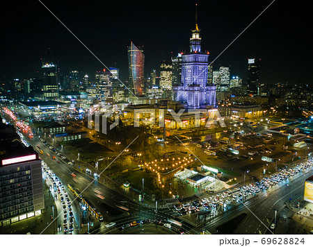 Varsaw city center at nigh aerial view Varsaw city center at nigh aerial view 69628824
