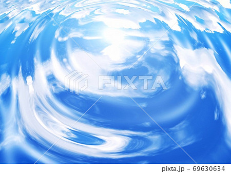 水面に拡散する波紋 69630634