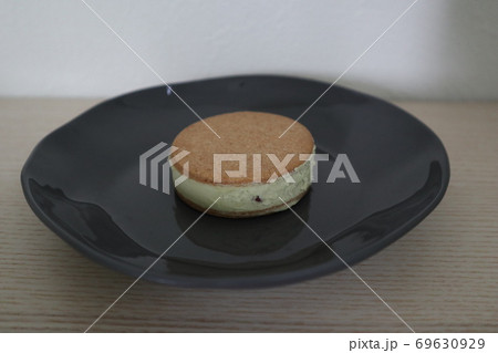 バターサンド　おやつ 69630929