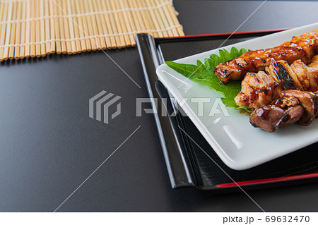 焼鳥と日本酒イメージ 焼鳥と日本酒イメージ 69632470