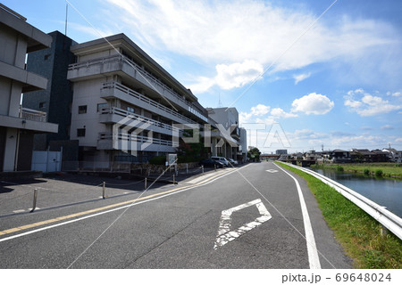 福祉文化会館と岡山市立市民文化ホールと旭川 岡山県岡山市中区 福祉文化会館と岡山市立市民文化ホールと旭川 岡山県岡山市中区 69648024