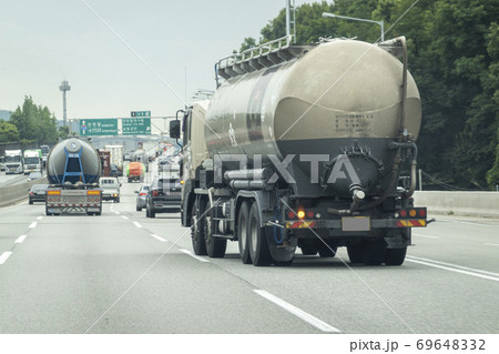 トレーラー 運搬 道路 69648332