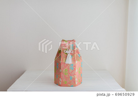 愛犬の遺骨　葬儀　骨壺　お骨 69650929