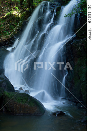 滋賀県　鶏鳴の滝2020 69651450