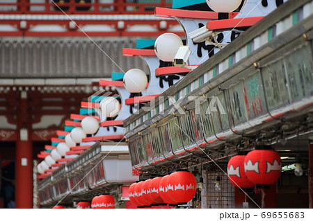 浅草　仲見世通り 69655683