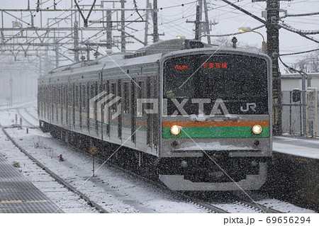 雪の日の宇都宮線205系(元埼京線車両:宇都宮⇔黒磯) 雪の日の宇都宮線205系(元埼京線車両:宇都宮⇔黒磯) 69656294