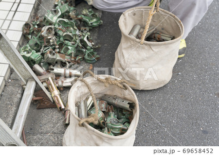 建設現場材料イメージ 足場 ジョイント継手 建設現場材料イメージ 足場 ジョイント継手 69658452