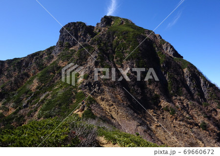 八ヶ岳で3番目に高い阿弥陀岳。中岳付近(赤岳方面)より撮影。 八ヶ岳で3番目に高い阿弥陀岳。中岳付近(赤岳方面)より撮影。 69660672