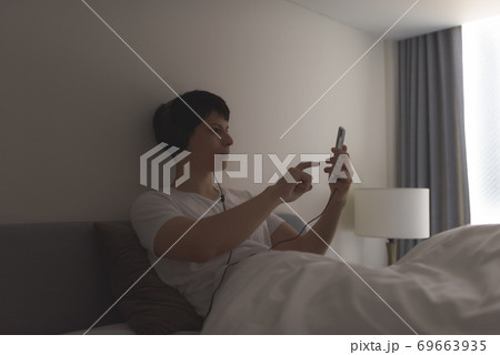 男性のポートレイト 男性のポートレイト 69663935