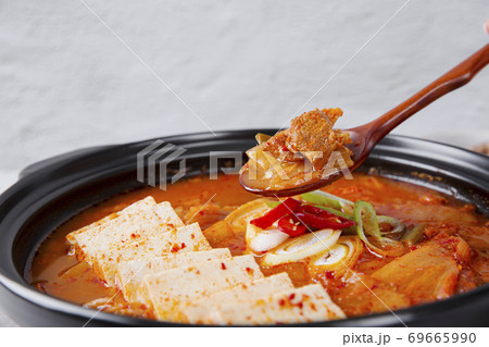 Delicious Korean food, a collection of various Korean dishes 182 Delicious Korean food, a collection of various Korean dishes 182 69665990