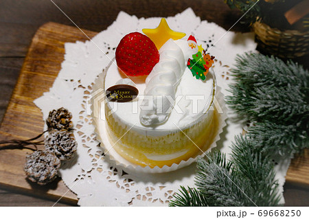 一人用クリスマスケーキの写真素材