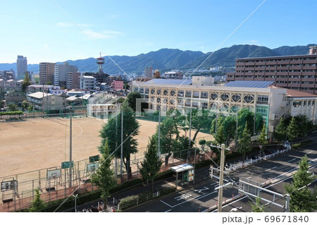 神戸市立御影中学校 69671840