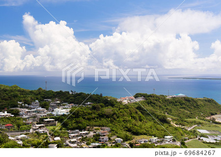 沖縄南城の美しい空と海 沖縄南城の美しい空と海 69684267