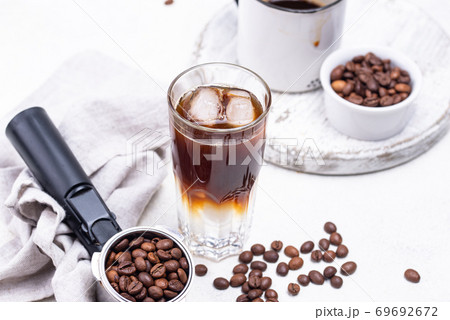 Espresso tonic, trendy coffee drink 69692672