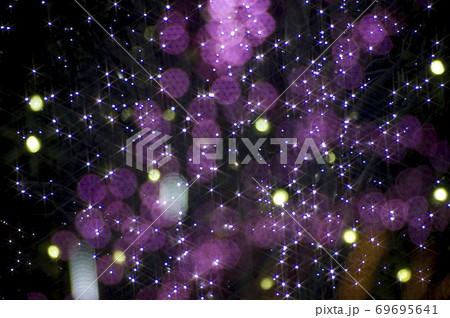 クリスマスイルミネーションピンクの写真素材 クリスマスイルミネーションピンクの写真素材