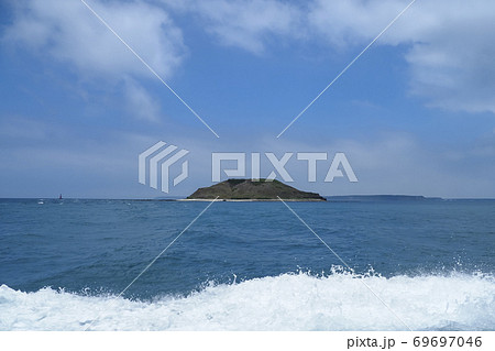 台湾 澎湖 鶏籠嶼 定期船からの眺め Jilong Island, Penghu, Taiwan 台湾 澎湖 鶏籠嶼 定期船からの眺め Jilong Island, Penghu, Taiwan 69697046