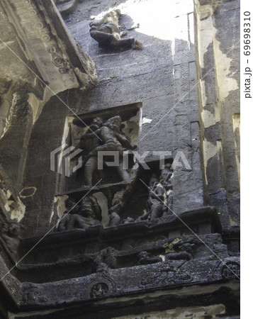 エローラ　カイラーサナータ寺院 69698310