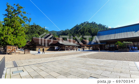 出雲大社25(御本殿と拝殿) 出雲大社25(御本殿と拝殿) 69700347