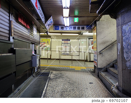 早朝の浅草(東京都) 早朝の浅草(東京都) 69702107