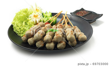 Grilled Beef Balls Mini size Served Sweet chili dipping Sauce 69703000