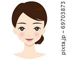 女性の顔、美容 69703873