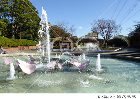 江戸川区総合レクリエーション公園　フラワーガーデン 69704640