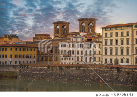 View of the city of Florence 69706343